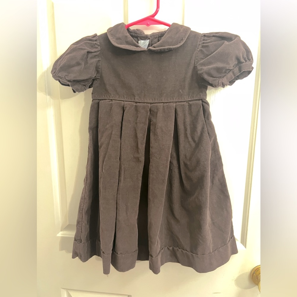 Girls brown dress. Size is missing but fit a girl 3T-4T. Little English brand